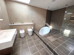 Photo 44- click for photo gallery